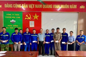 CÔNG TY THAN KHÁNH HÒA – VVMI CHUNG TAY KHẮC PHỤC HẬU QUẢ SAU CƠN BÃO SỐ 11